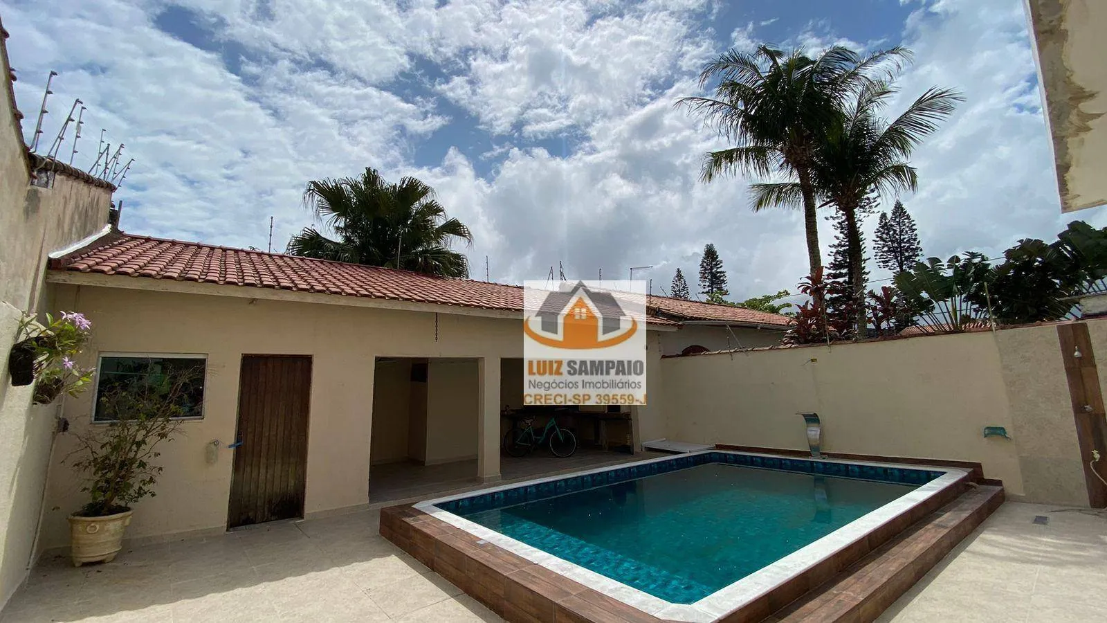 Imagem Sobrado a 70m do mar - 3 Suítes - Piscina - Cibratel II