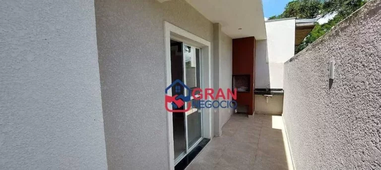 Imagem Triplex mobiliado em condomínio fechado alugo