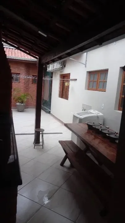 Imagem Casa para venda em Votorantim-SP, Jardim Europa: 3 quartos, 1 suíte, 2 banheiros, 2 vagas, 114m². Imperdível oportunidade!