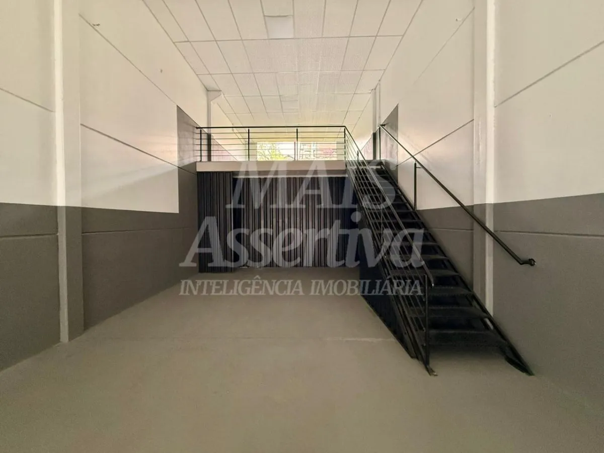 Imagem Ótima sala comercial para locação no bairro Operário em Novo Hamburgo - Com mezanino