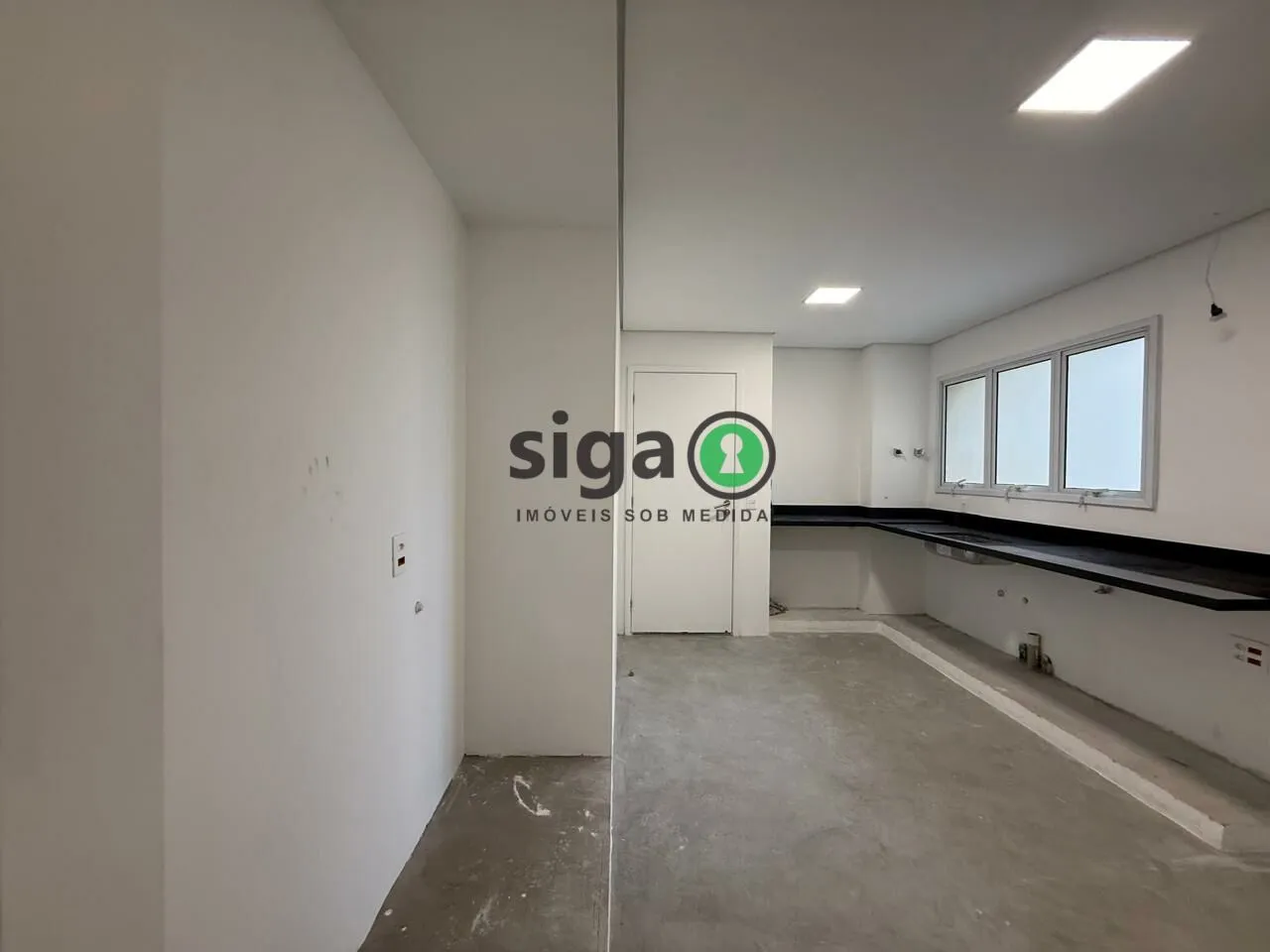 Imagem Alto Padrão no Tatuapé: 174m² com Suítes Impecáveis e 3 Vagas
