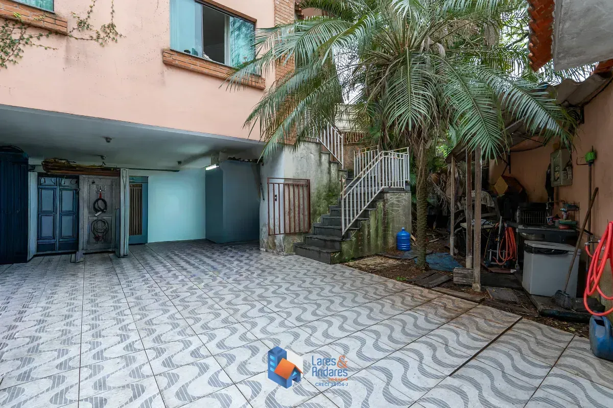 Imagem Casa para venda em Rolinópolis com 4 quartos, sendo 2 suítes, 230m²