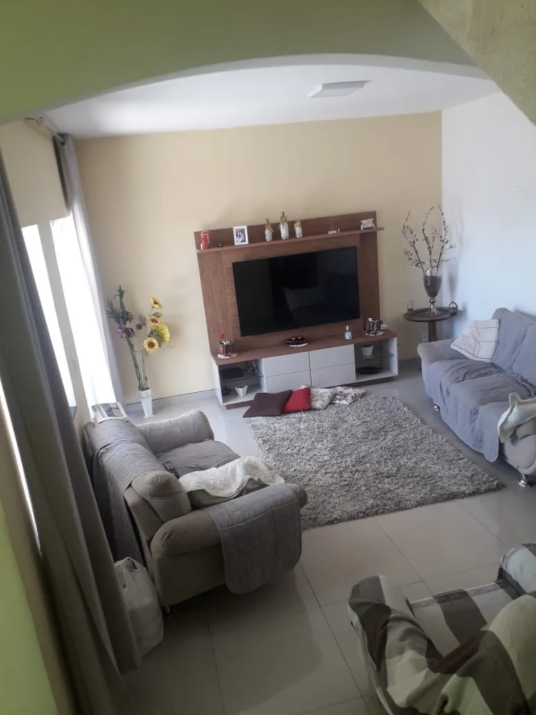 Imagem Casa à venda 3 Quartos, 1 Suite, 3 Vagas, 250M², Centro, Potim - SP