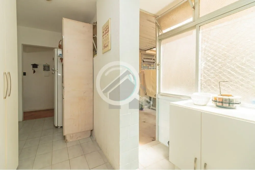 Imagem Apresentamos um incrível apartamento à venda, situado em um condomínio fechado localizado entre a...