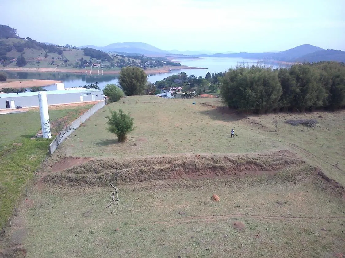 Imagem Terreno Pé na Água ? Exclusividade, Natureza e Conforto!