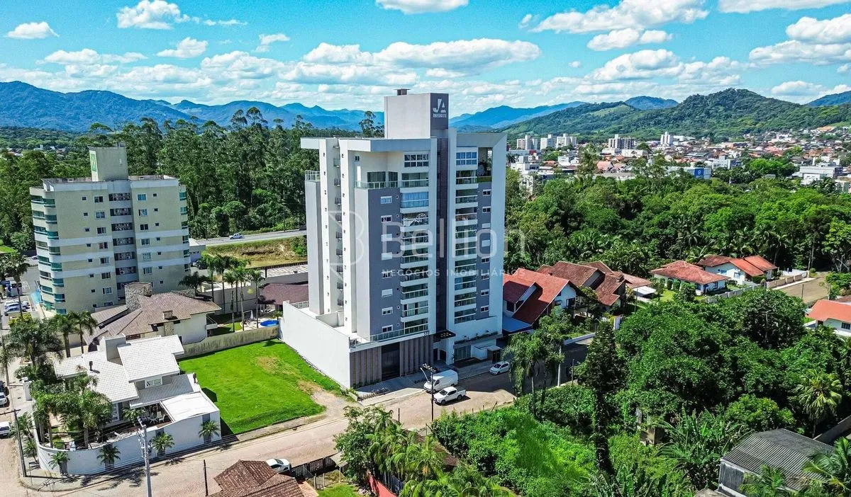 Imagem Apartamento com 3 suites e 2 vagas individuais no Centro de Timbó