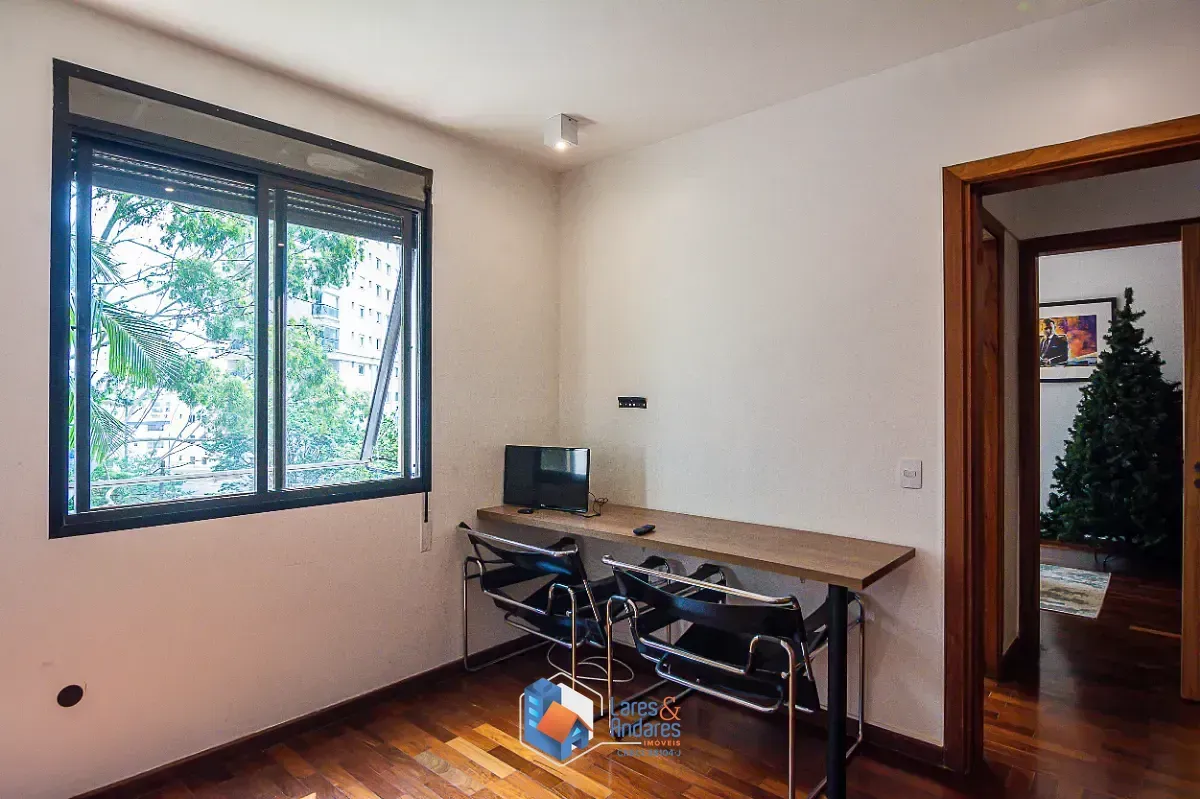 Imagem Duplex para venda em Vila Suzana com 4 quartos, sendo 2 suítes, 308m²