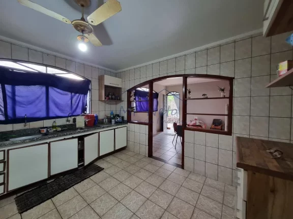 Imagem Chácara à venda localizada em Vertentes do Mamonal, contando com uma ampla área de terreno que se...