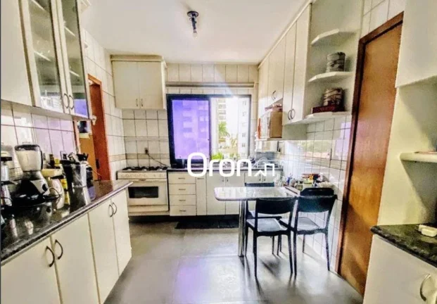 Imagem Apartamento à venda, 212 m² por R$ 910.000,00 - Setor Nova Suiça - Goiânia/GO