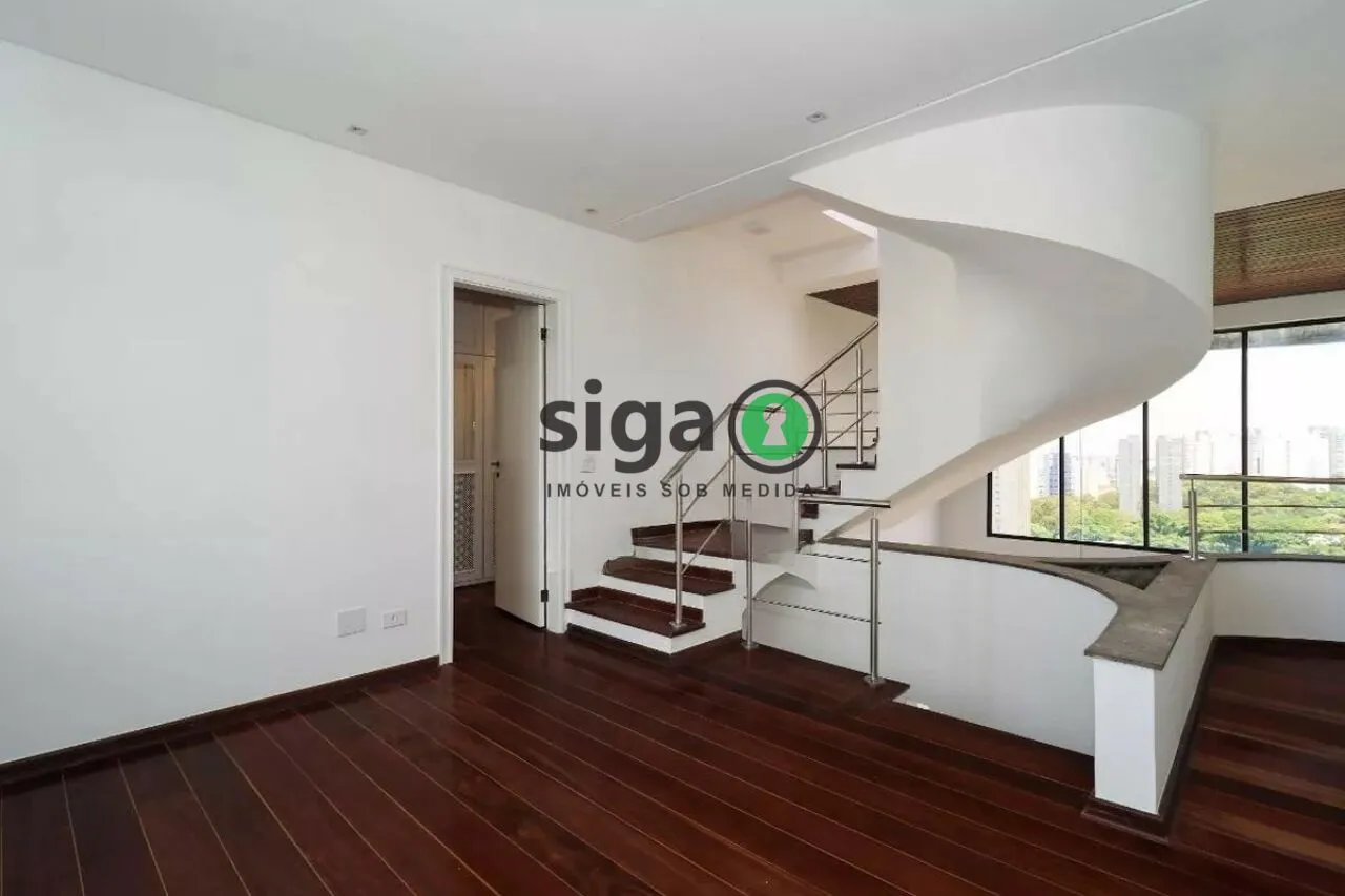 Imagem Cobertura Triplex à Venda na Vila Suzana - 4 quartos com 2 Suítes e Piscina Privativa!