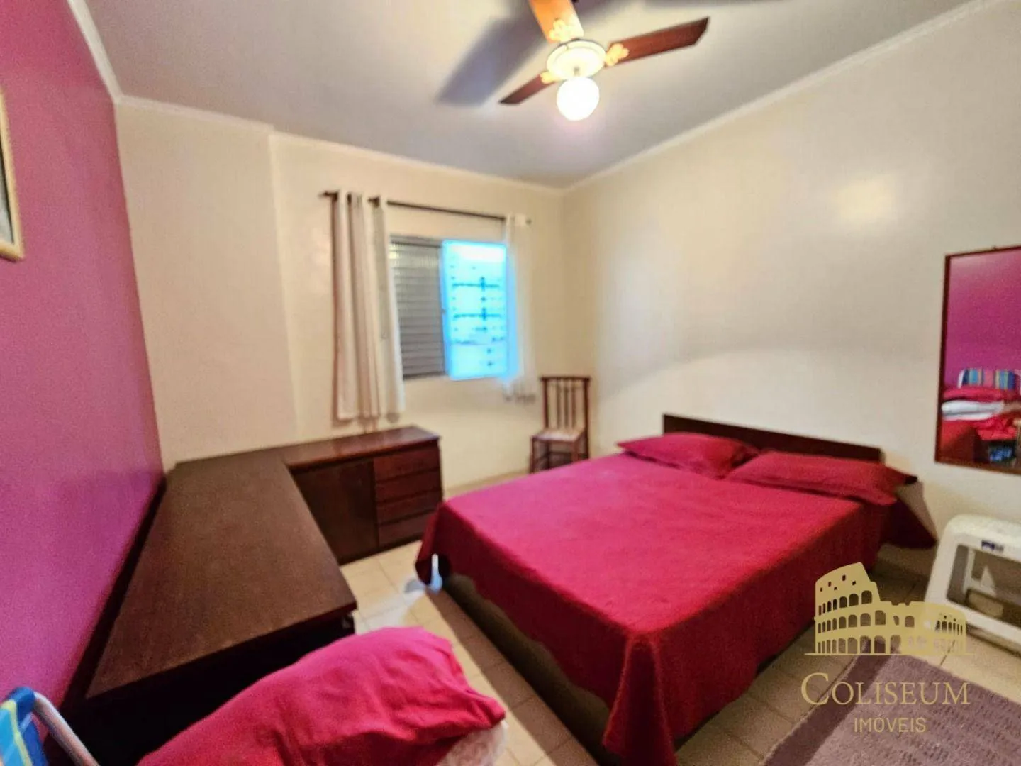 Imagem Apartamento com 1 dormitório à venda, 54 m² por R$ 300.000,00 - Ocian - Praia Grande/SP