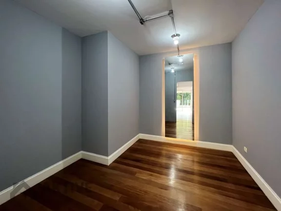 Imagem Casa de Condomínio em Pousada dos Bandeirantes - Carapicuíba