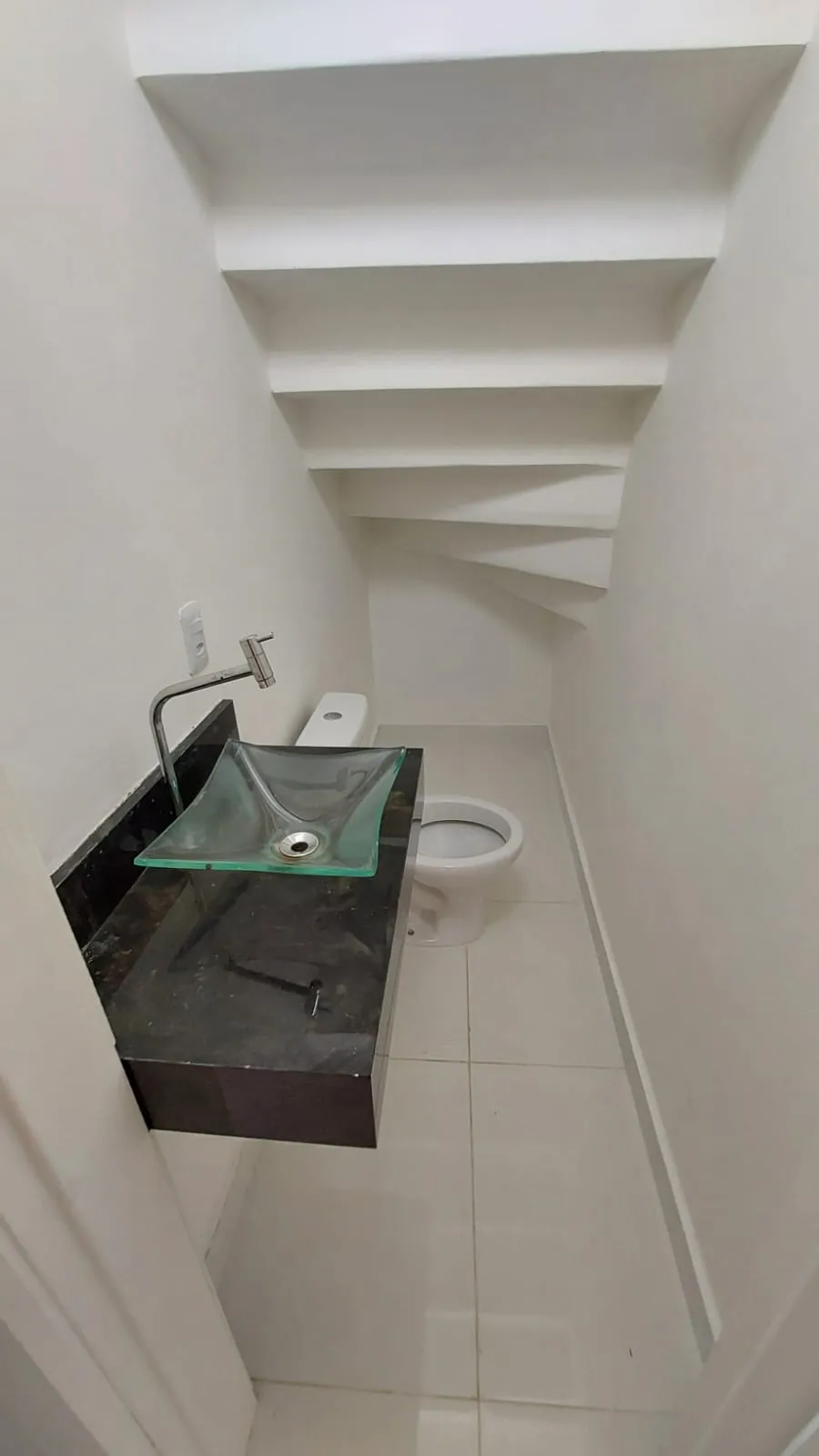 Imagem VENDO CONFORTÁVEL SOBRADO NO BAIRRO JARDIM CIDÁLIA!