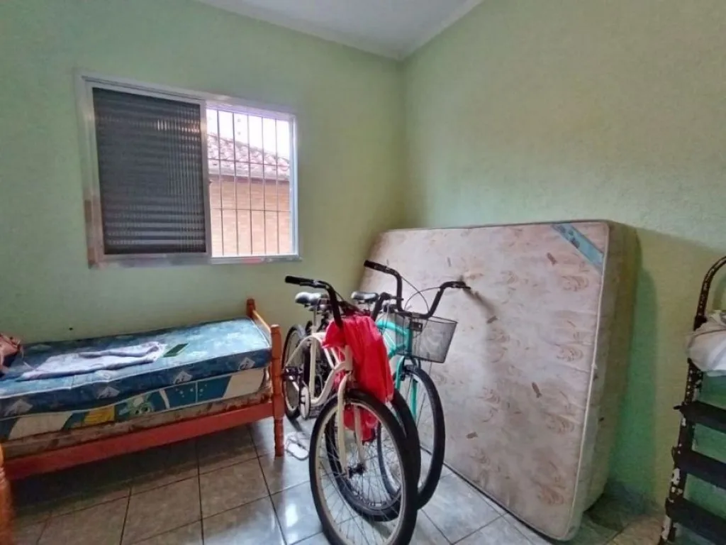 Imagem CASA COM 200,00 m² - GUILHERMINA - PRAIA GRANDE SP