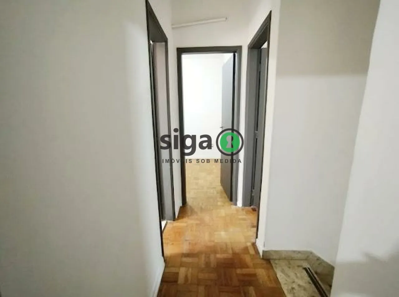 Imagem Casa Comercial no Itaim Bibi para locação com 105m², com 5 salas, 1 banheiros e 2 vagas, sem mobilia