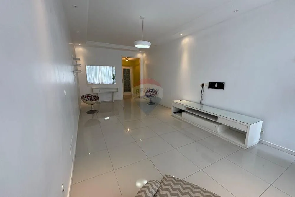 Imagem Apartamento Amplo na Tijuca, Ótimo Preço! Use FGTS ou Financiamento!