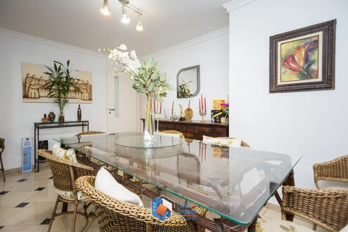 Imagem Casa para venda em Campo Belo com 3 quartos, sendo 1 suíte, 220m²