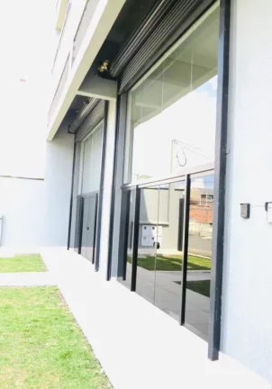 Imagem Prédio Comercial à Venda em Santa Felicidade – 622m², 8 Vagas