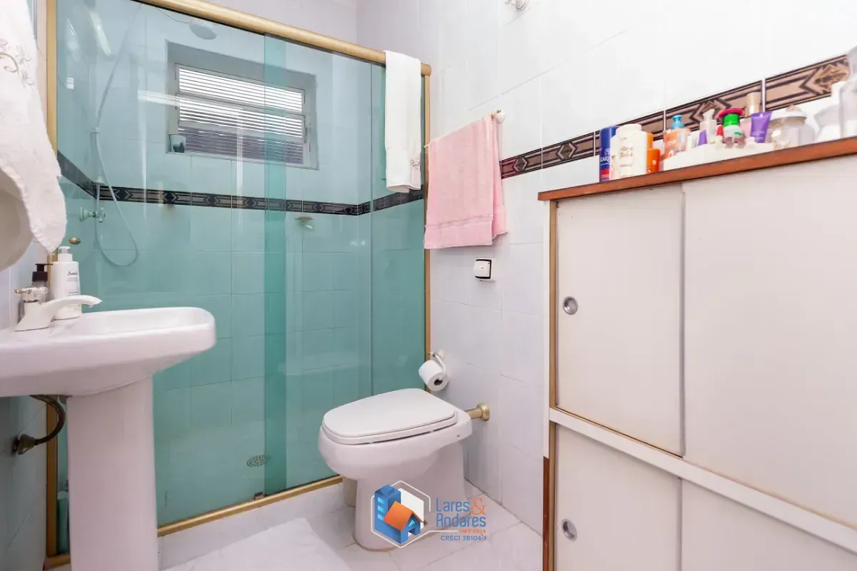 Imagem Sobrado para venda em Vila Firmiano Pinto com 3 quartos, sendo 1 suíte, 132m²