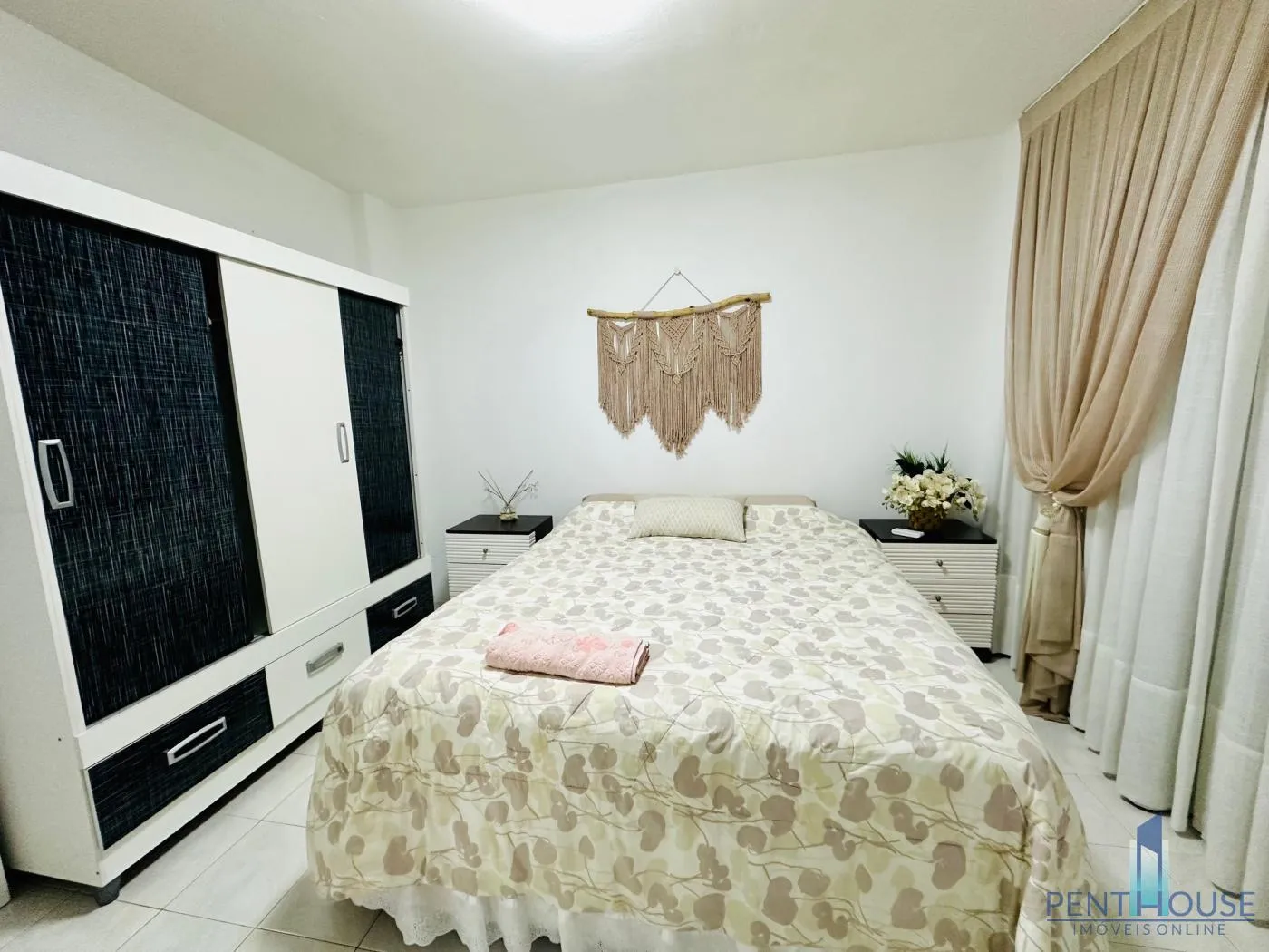 Imagem Apartamento Zona Central para Venda em Balneário Camboriú, CENTRO, 2 dormitórios, 1 suíte, 2 banheiros, 1 vaga