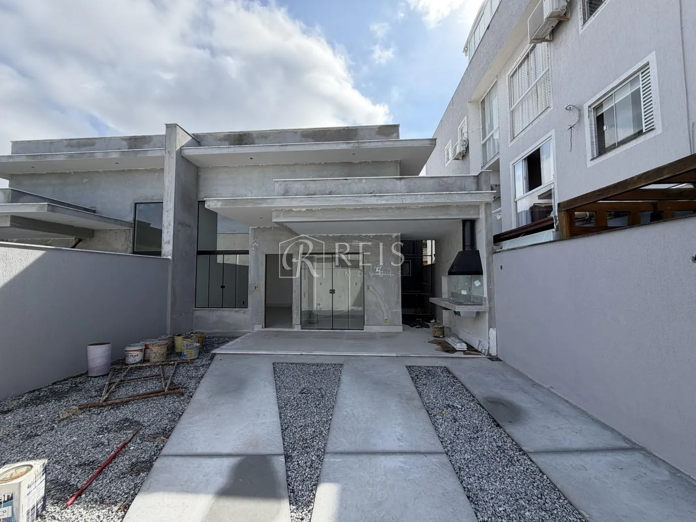 Imagem Casa para Venda em Rio das Ostras, Jardim Mariléa, 3 dormitórios, 2 suítes, 3 banheiros, 2 vagas