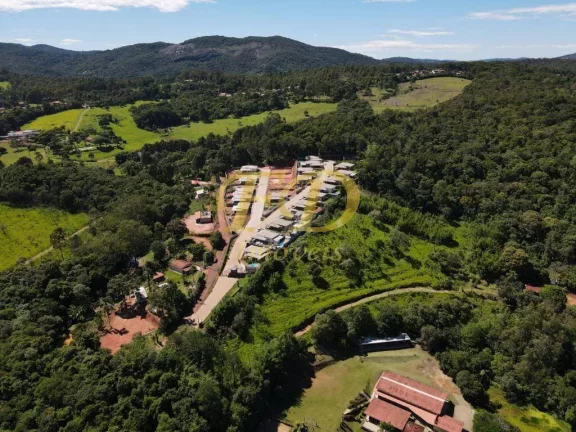 Imagem Casa de Campo c/ Piscina em Condomínio em Atibaia