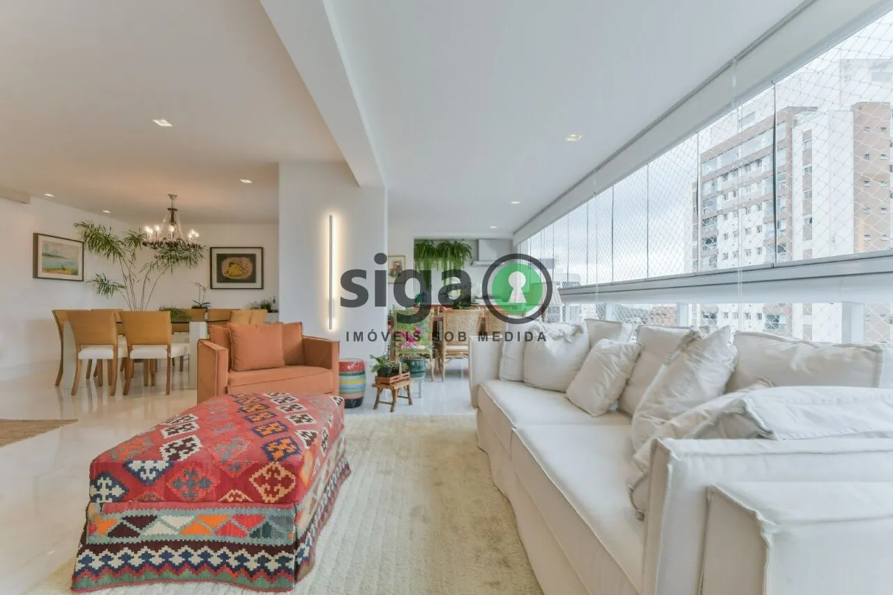 Imagem Apartamento com 201 m², 4 quartos sendo 3 suítes à venda no bairro Panamby.