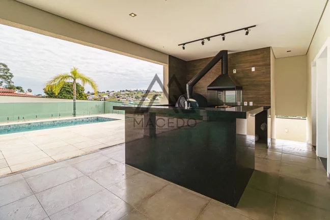 Imagem Maravilhosa casa de campo com 5 dormitórios no Ninho Verde II