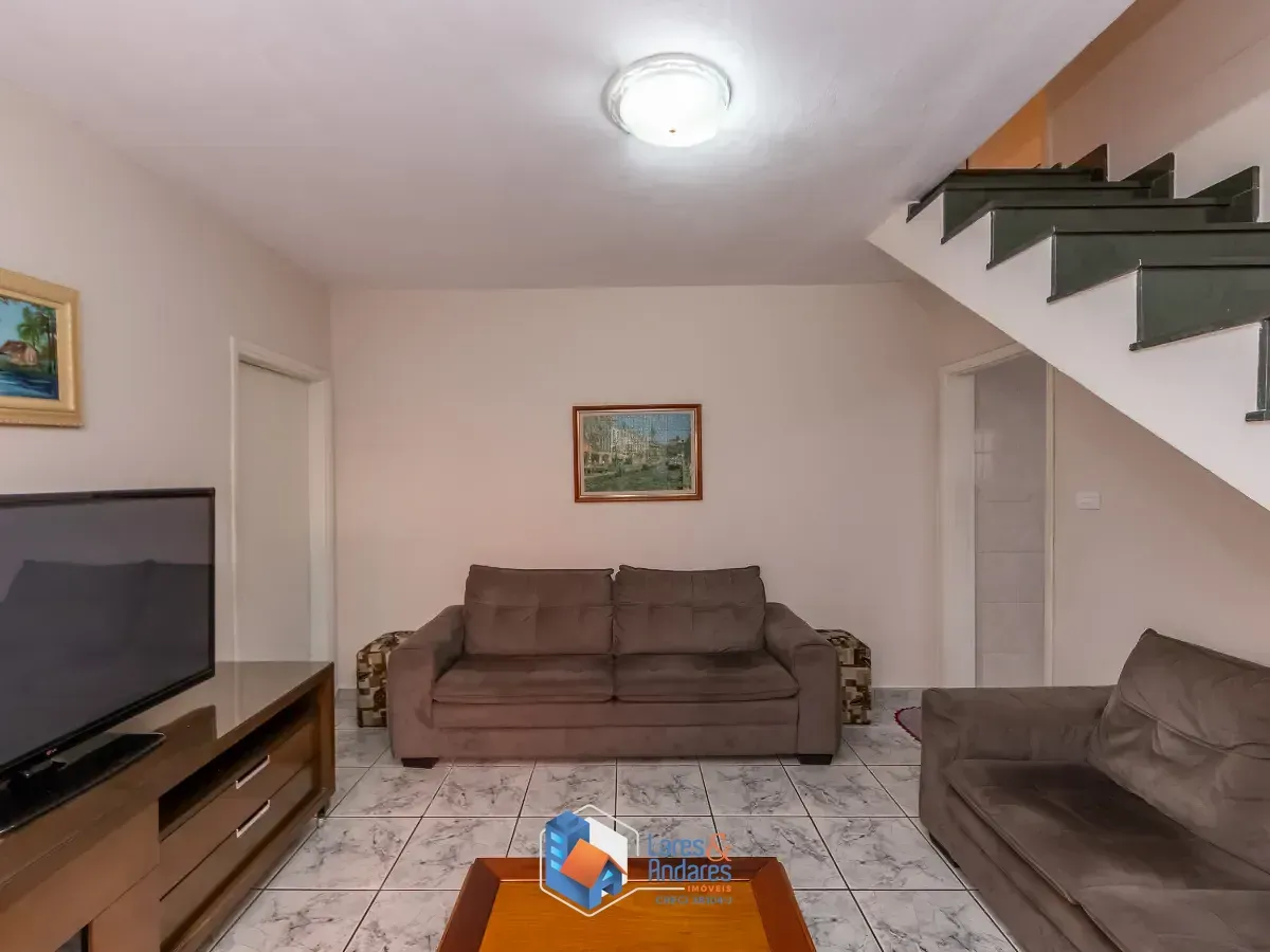 Imagem Sobrado para venda em Vila Tolstoi com 3 quartos, 102m²