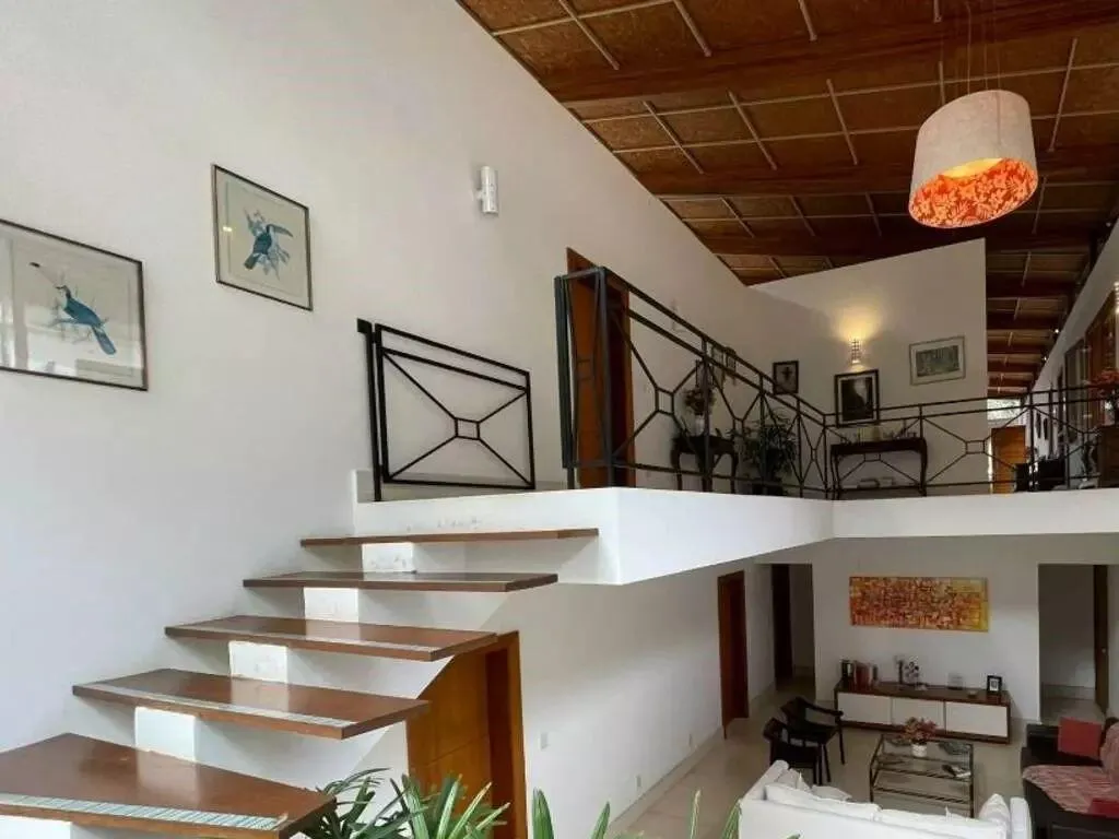 Imagem Casa em Condomínio para Venda em Petrópolis / RJ no bairro Itaipava