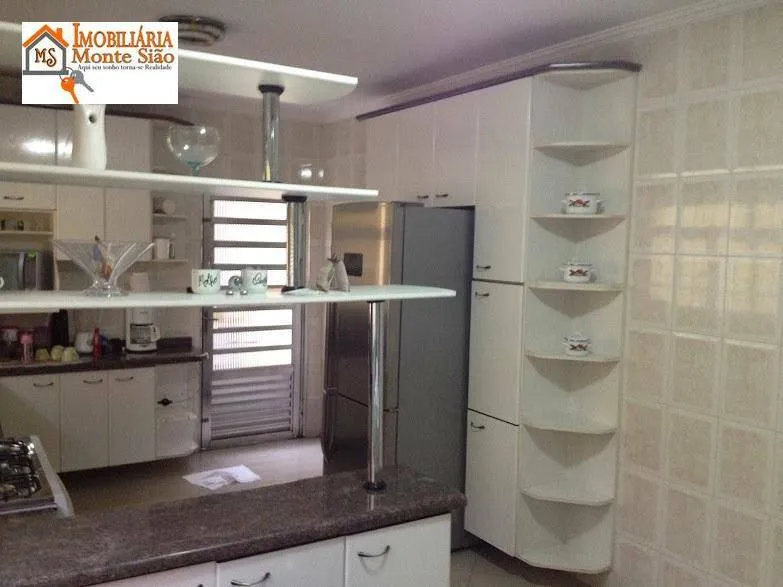 Imagem Sobrado com 3 dormitórios à venda, 180 m² por R$ 780.000,00 - Jardim Santa Clara - Guarulhos/SP