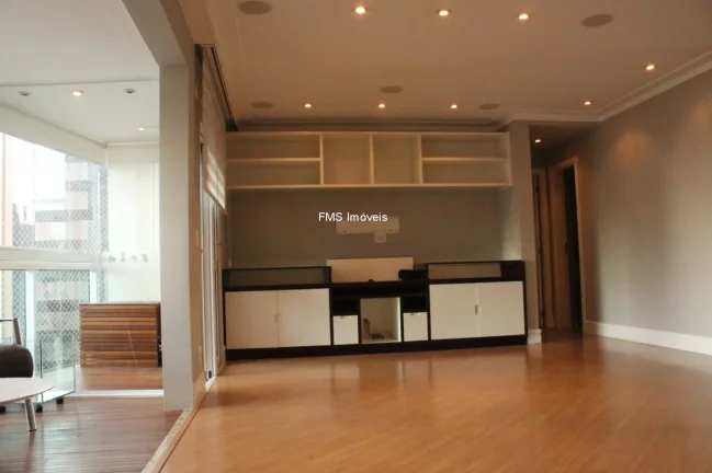 Imagem Apartamento de 3 suítes a venda na Vila Olimpia