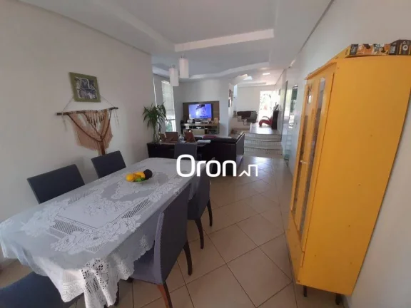 Imagem Sobrado à venda, 260 m² por R$ 1.690.000,00 - Portal do Sol I - Goiânia/GO