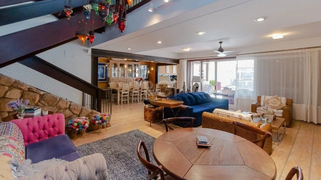 Imagem Casa De 602m², Bairro Bela Vista