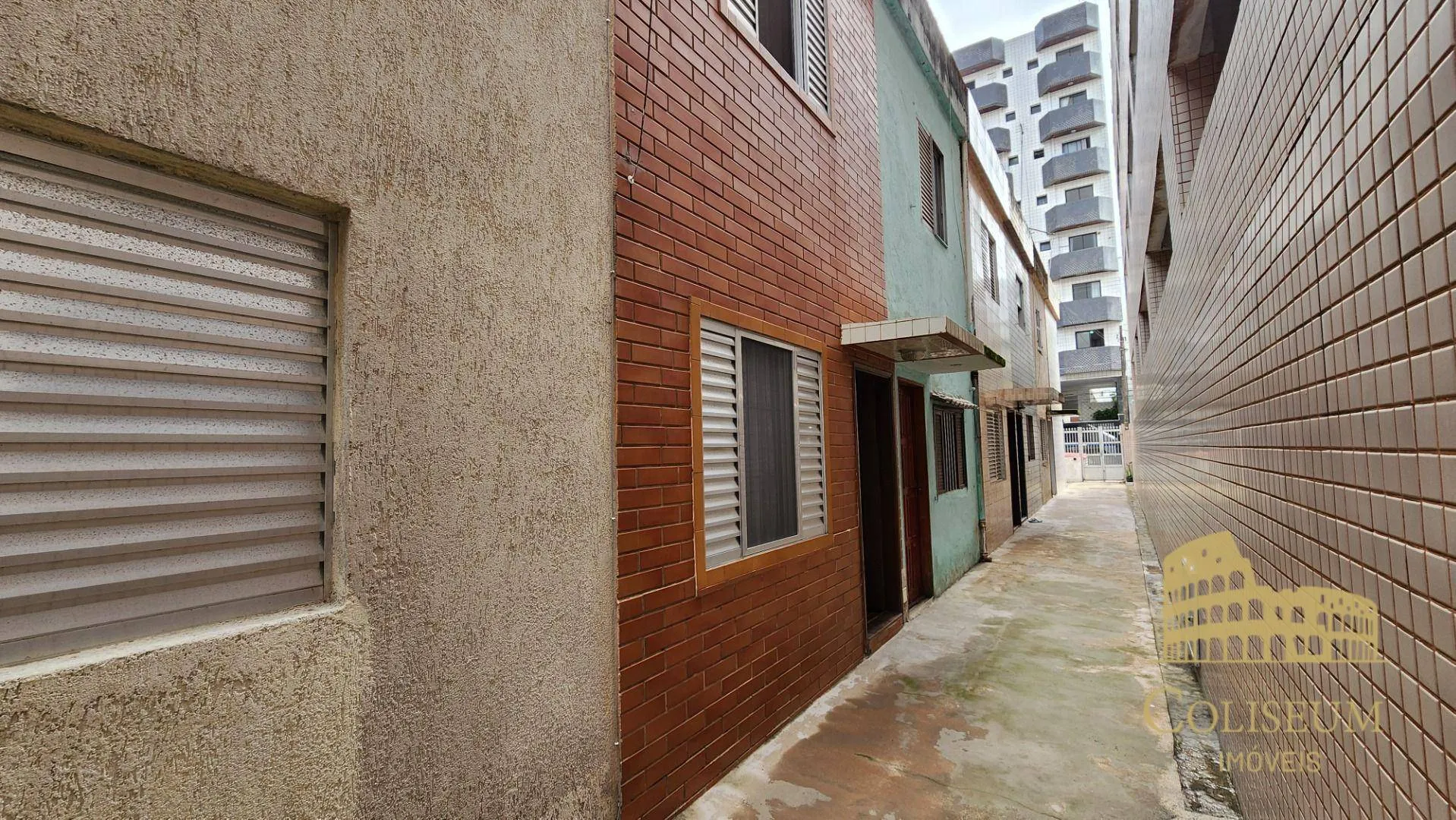 Foto do imóvel Casa com 2 dormitórios para alugar, 50 m² por R$ 2.100,00/mês - Ocian - Praia Grande/SP