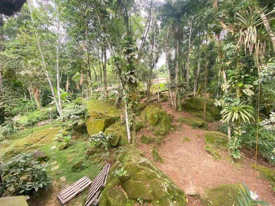 Imagem Casa em Condomínio para Venda em Guapimirim / RJ no bairro Monte Oliveti