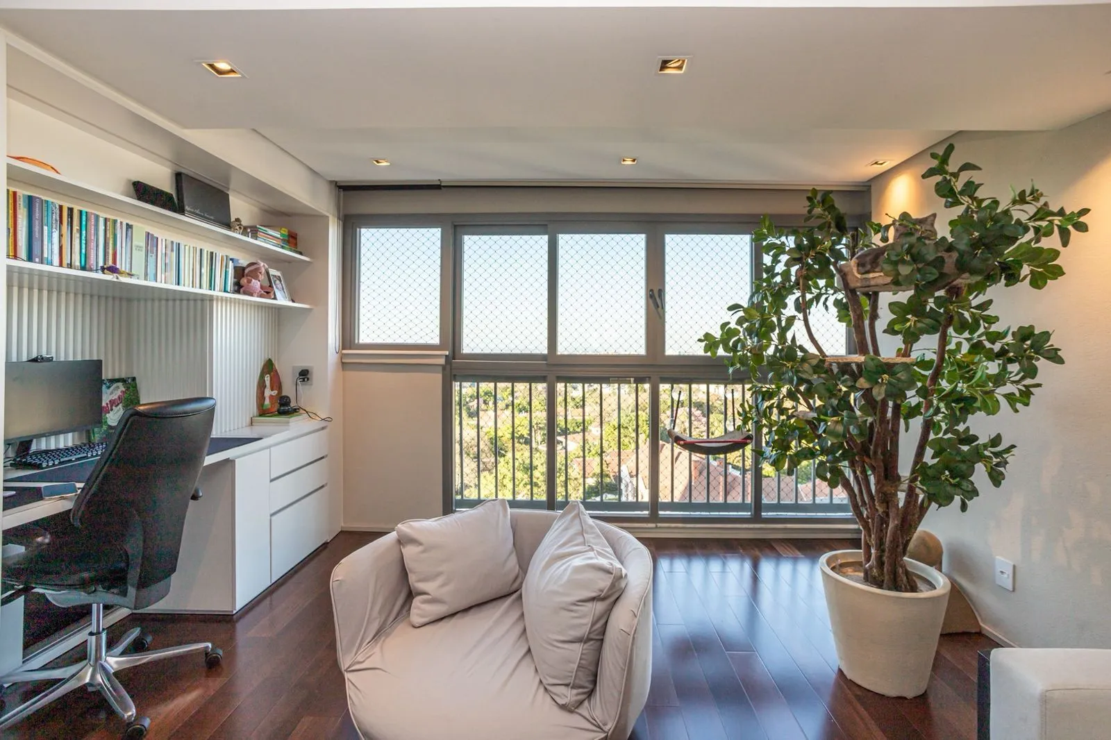 Imagem Apartamento de Luxo mobiliado com vista definitiva e automação- Três Figueiras