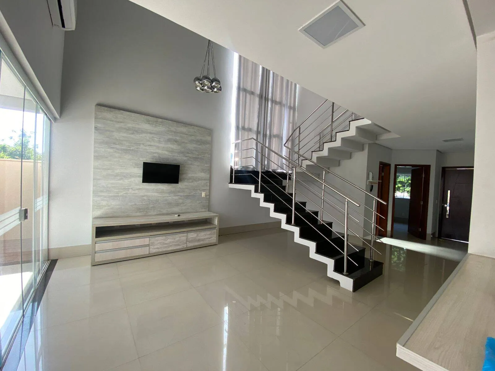 Imagem Sobrado Condomínio Belvedere 1 Bairro Jardim Imperial