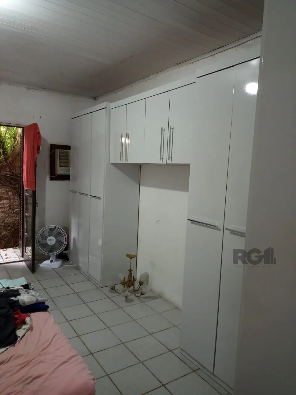 Imagem Casa para Venda - 482m², 3 dormitórios, 3 vagas - Camaquã, Porto Alegre