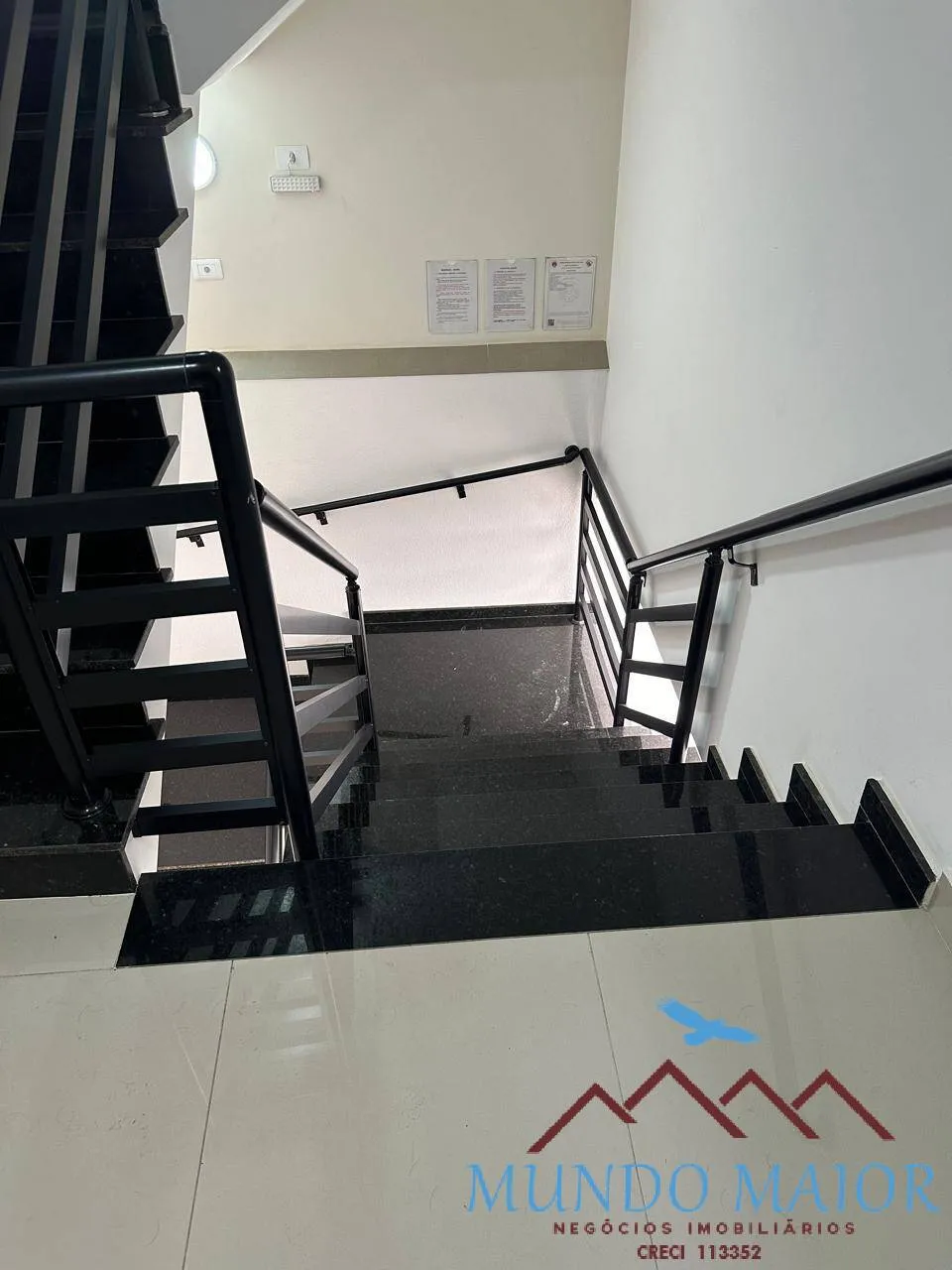 Imagem Apto à venda - 2 dormitórios 1 suíte e 1 vaga -Vila Scarplelli -$ 450.000