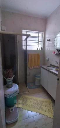 Imagem Casa de 2 dormitórios sendo 1 suíte, 3 banheiros, 2 vagas, com 131m² em Taboão, São Bernardo do Campo