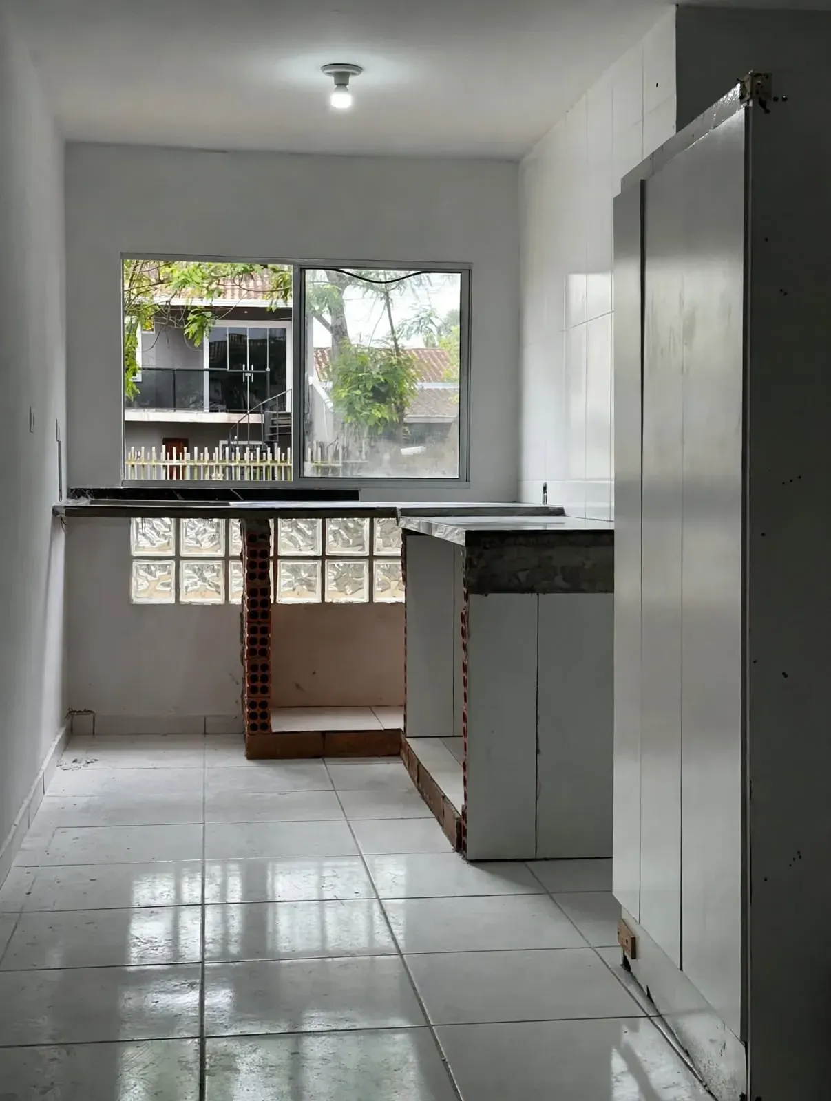 Imagem Apartamento com 2 Quartos à Venda, 40 m² em Gralha Azul - Fazenda Rio Grande