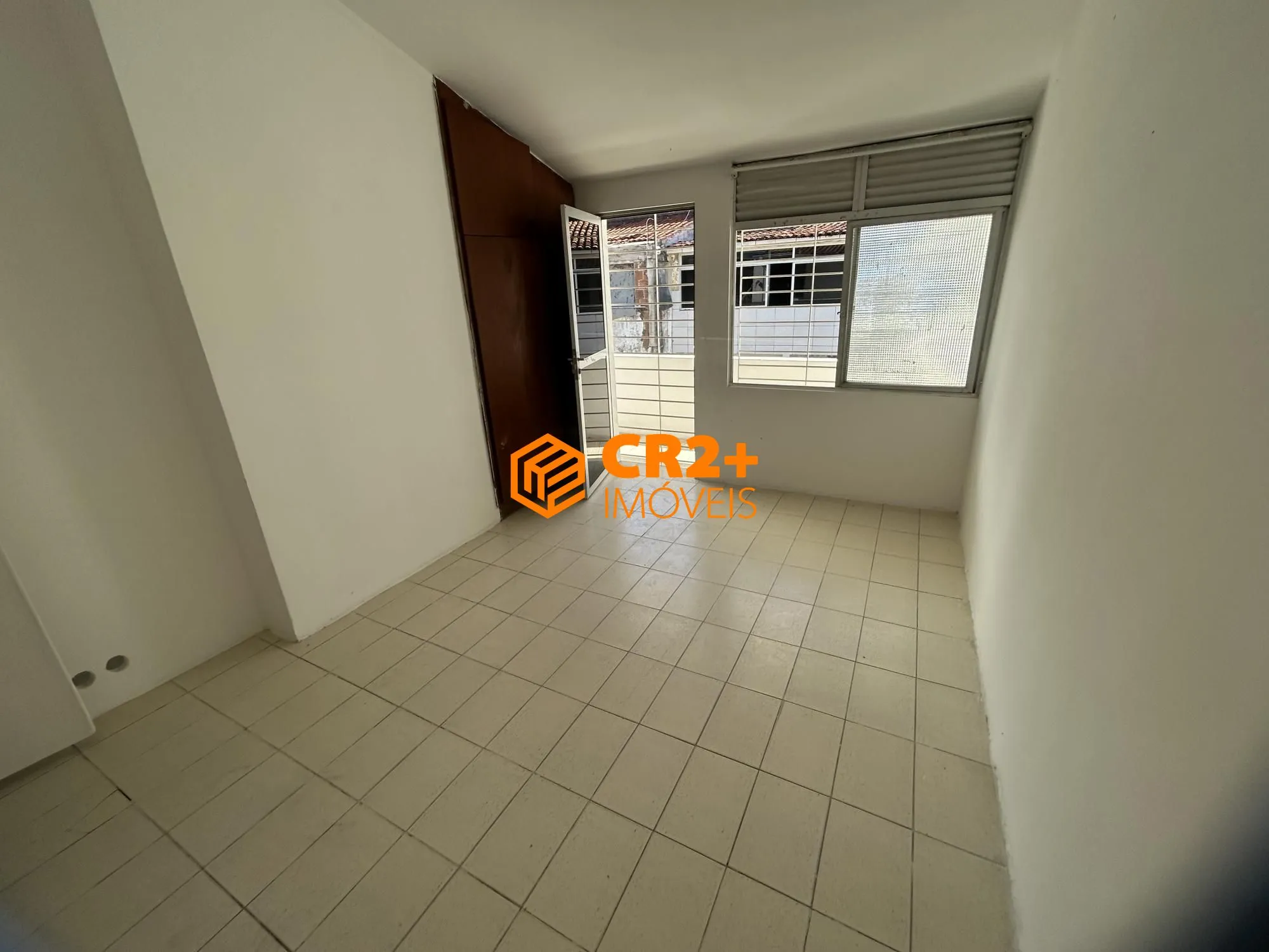Imagem Vendo Casa em Condomínio Fechado 134m² c/ 4 Quartos na Imbiribeira.