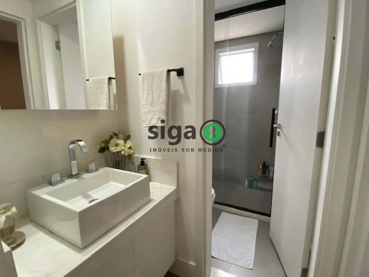 Imagem Lindo apto semi mobiliado, com 2 suites, 2 vagas, em Pinheiros