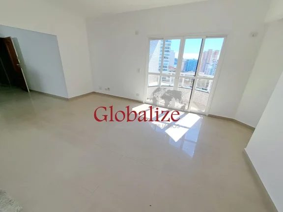 Imagem Cobertura à venda com 422m², 3 suítes, dependência, 3 vagas por R$1.200.000,00 na Ponta da Praia em Santos