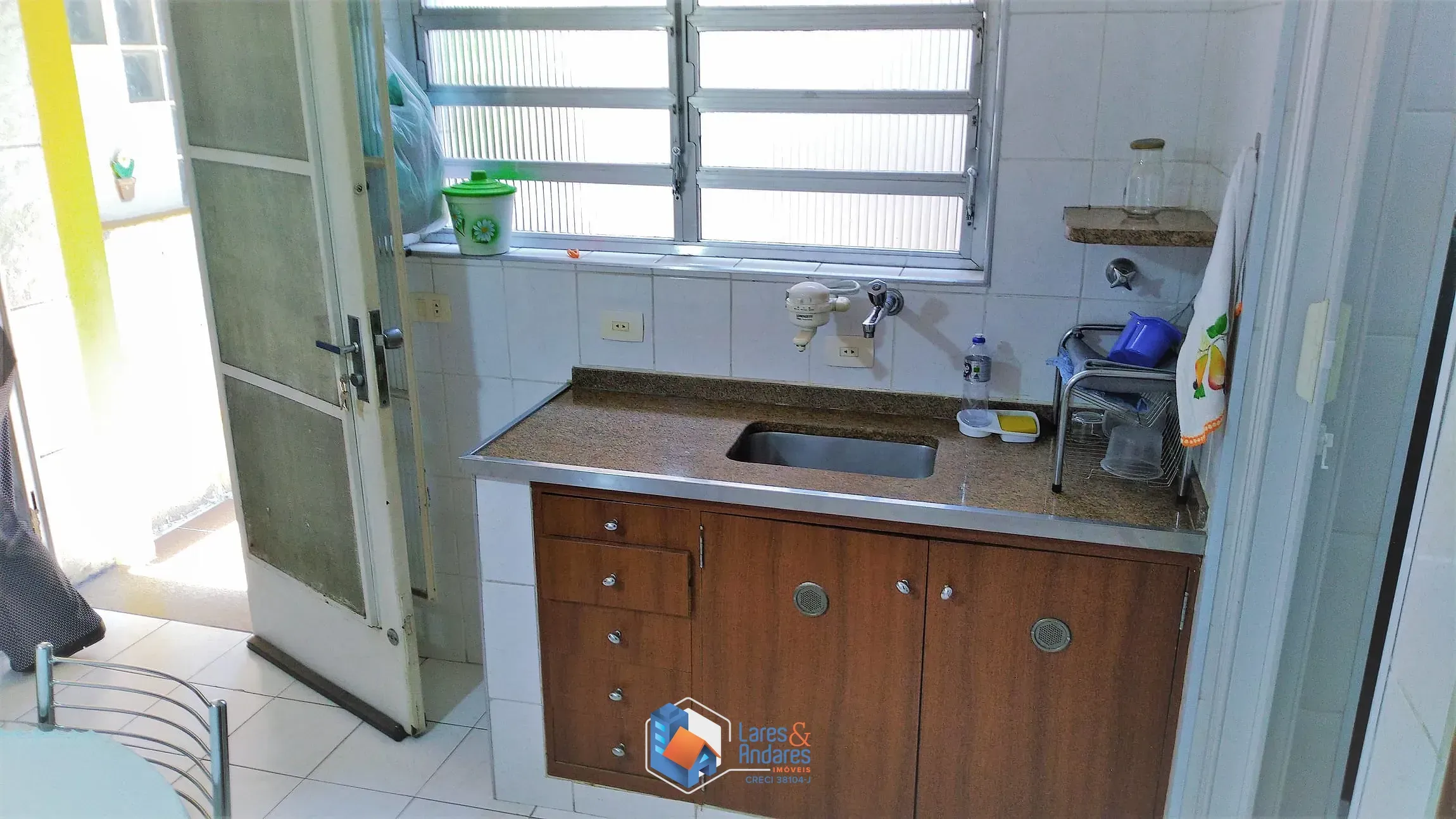 Imagem Sobrado à venda, com 360m de terreno na Casa Verde, com 4 dorm. 1 suíte, 2 salas, amplo terraço com salão de festas e 4 vgs de garagem. Oportunidade!