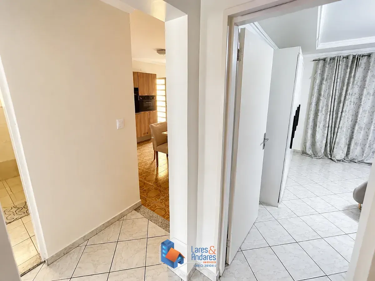 Imagem Casa para venda em Jardim Shangrilá (Zona Norte) com 3 quartos, 250m²