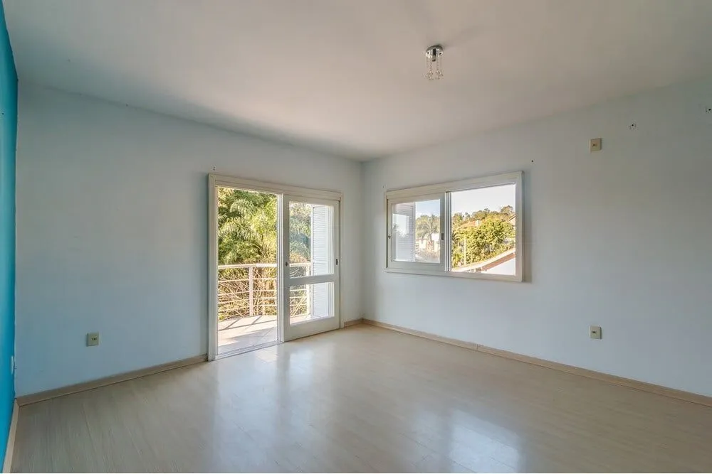 Imagem Casa de Condomínio em Elsa