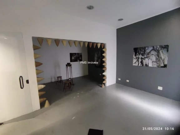 Imagem Prédio Comercial Inteiro de 1.000m² na Vila Olímpia, São Paulo - Locação Imperdível!