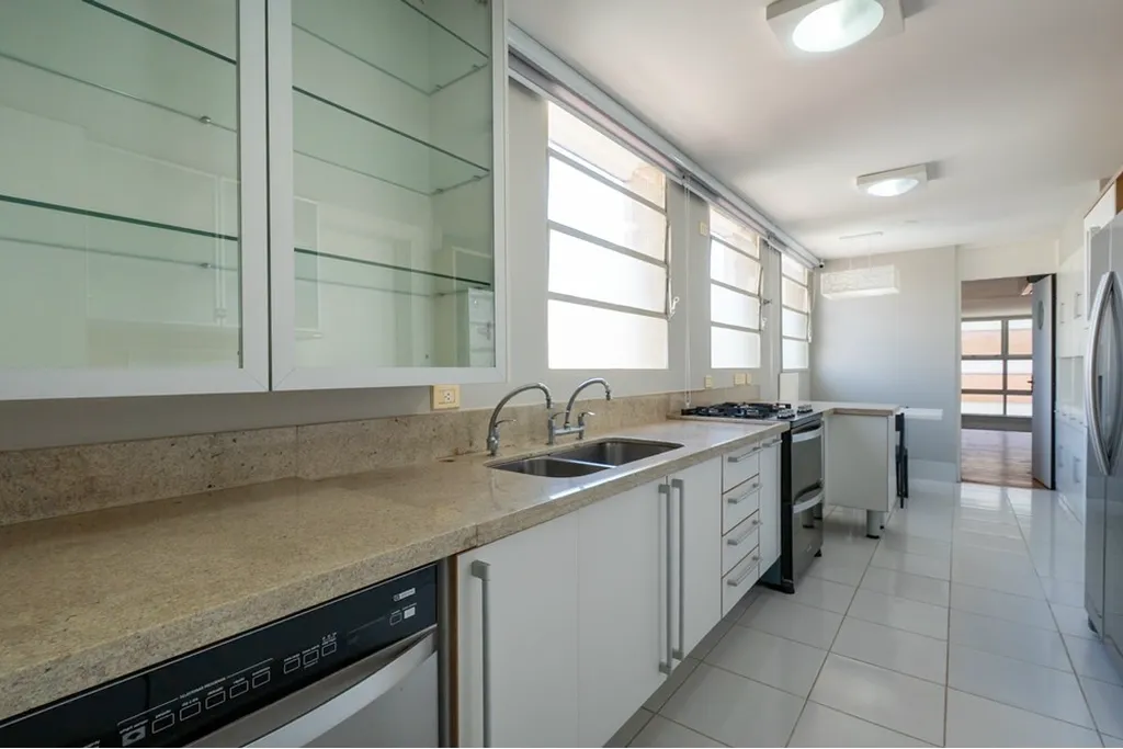Imagem Apartamento à venda em São Paulo, Cerqueira César, com 3 quartos, 241m2